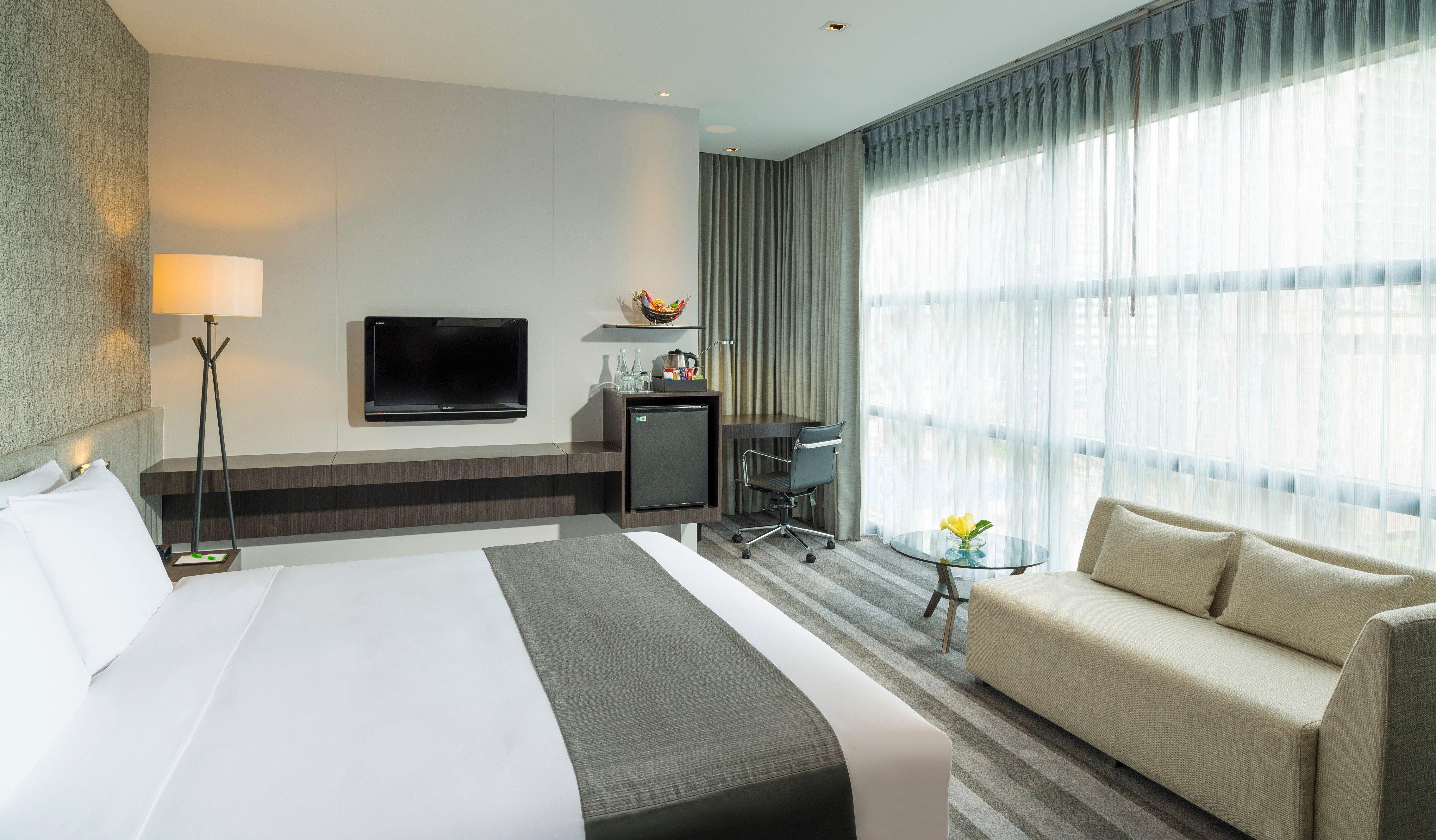 โรงแรมมิลเลนเนียม ฮิลตัน กรุงเทพ 5*
